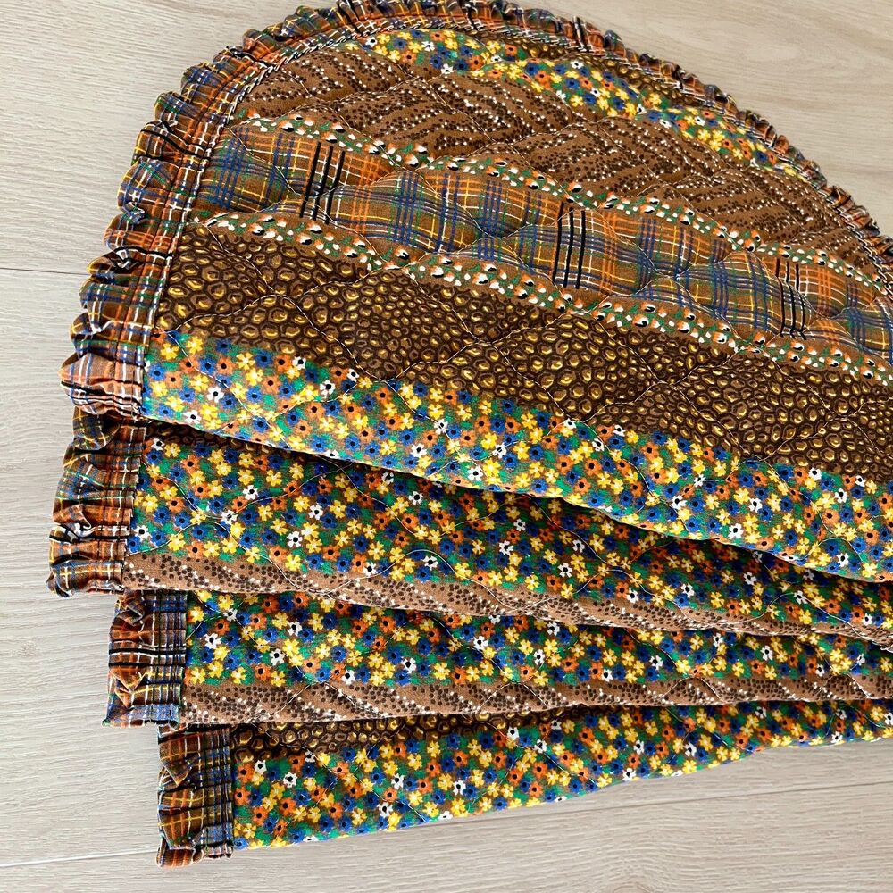 Vintage 70s Set of 4 Quilted Autumn Calico Patchwork Oval Placemats RuffleTrim